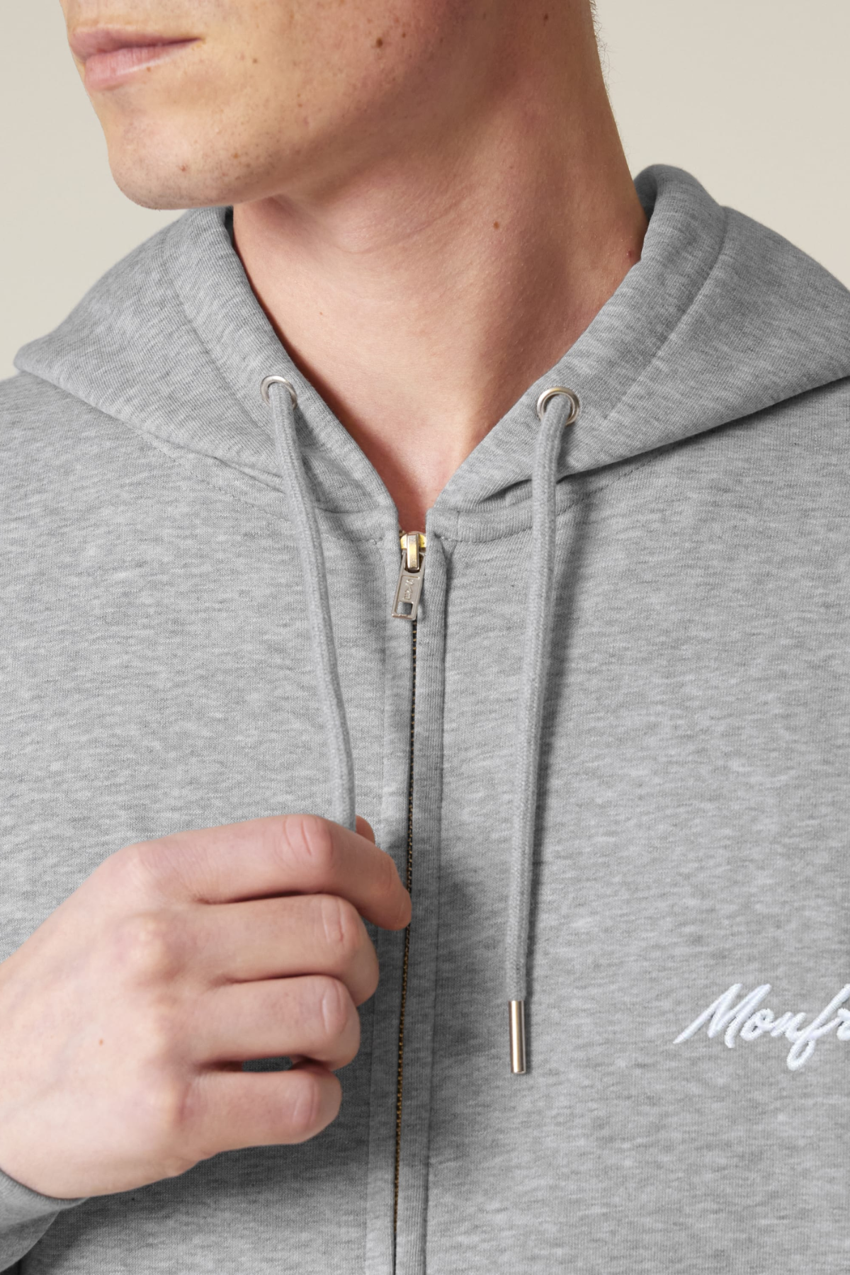 White Label Stick Iconic Unisex-Medium-Fit-Zip-Hoodie