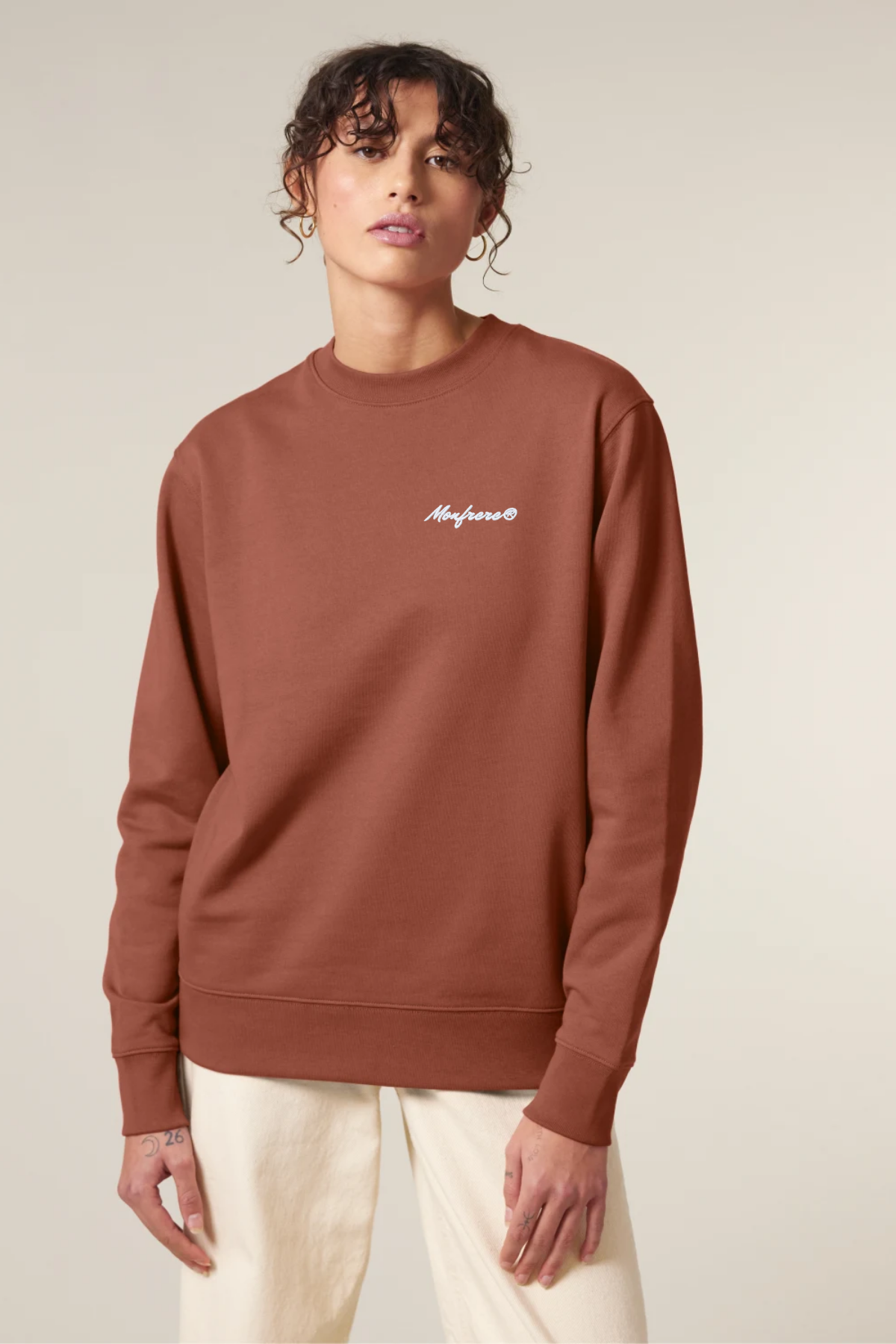 Monfrere Emblem Stick White