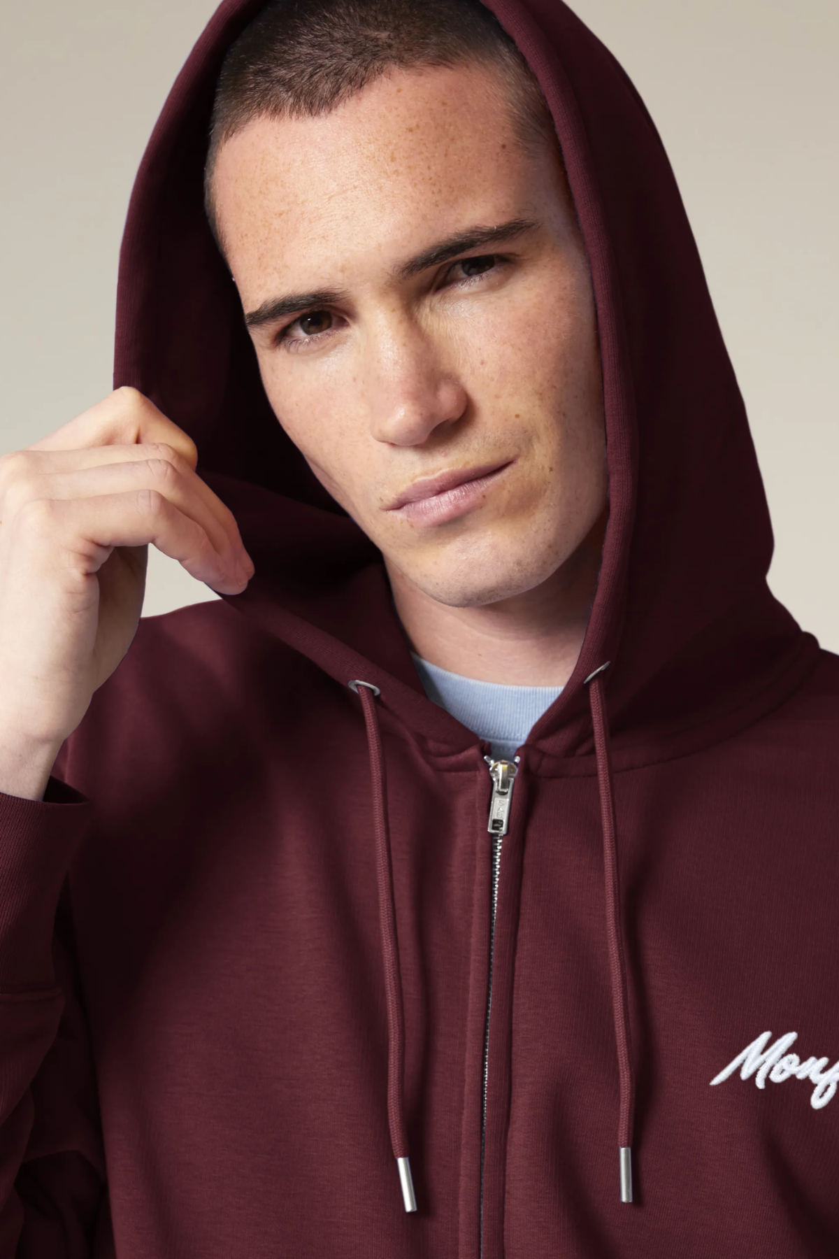 White Label Stick Iconic Unisex-Medium-Fit-Zip-Hoodie